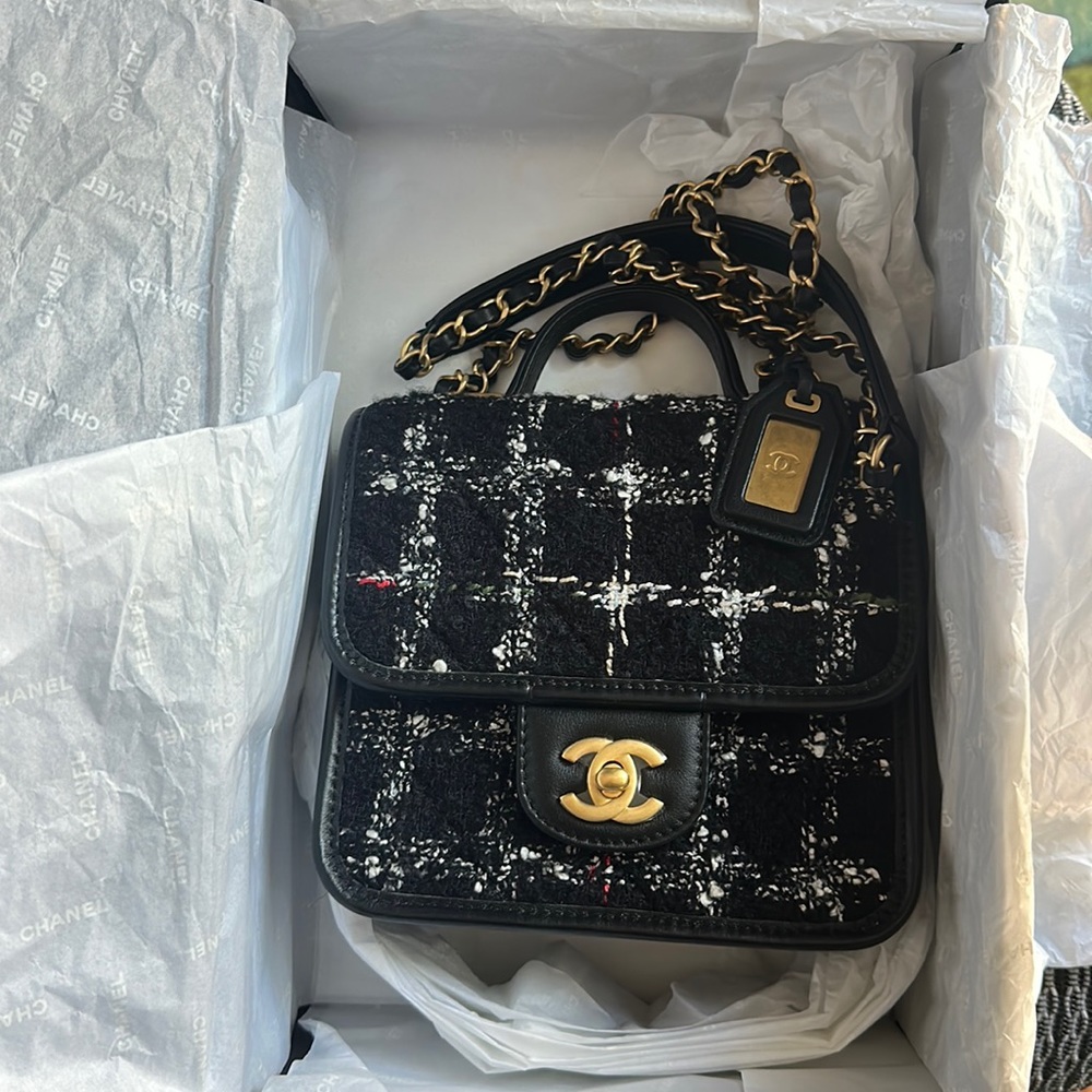 (Sold) Chanel 22k school memory tweed bag